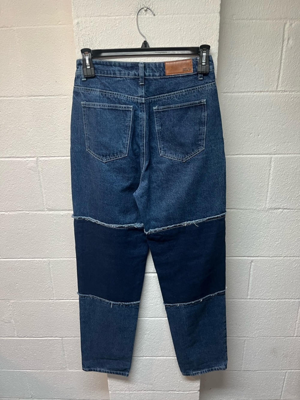 Nasty Gal Women’s Two-Tone Blue Relaxed Patch Jeans - Picture 4 of 4